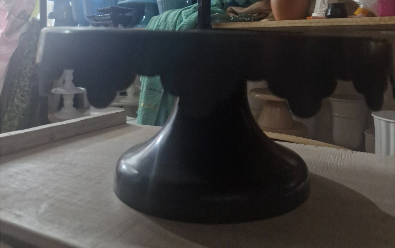 Suporte P/Bolo Preto Poletileno - DIVINA BELLAS FESTAS PEGUE E MONTE