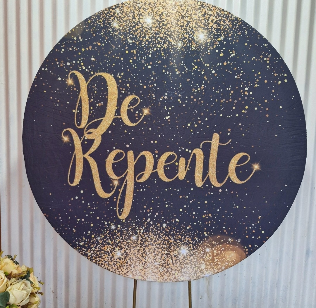 Capa Painel de Repente Preto Gliter 1,45 Redondo - DIVINA BELLAS FESTAS PEGUE E MONTE