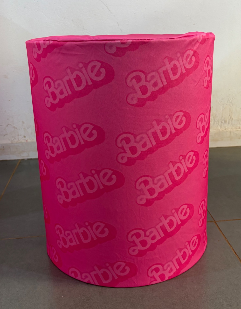 Capa Cilindro Barbie Rosa Claro Nome Barbie P - DIVINA BELLAS FESTAS PEGUE E MONTE