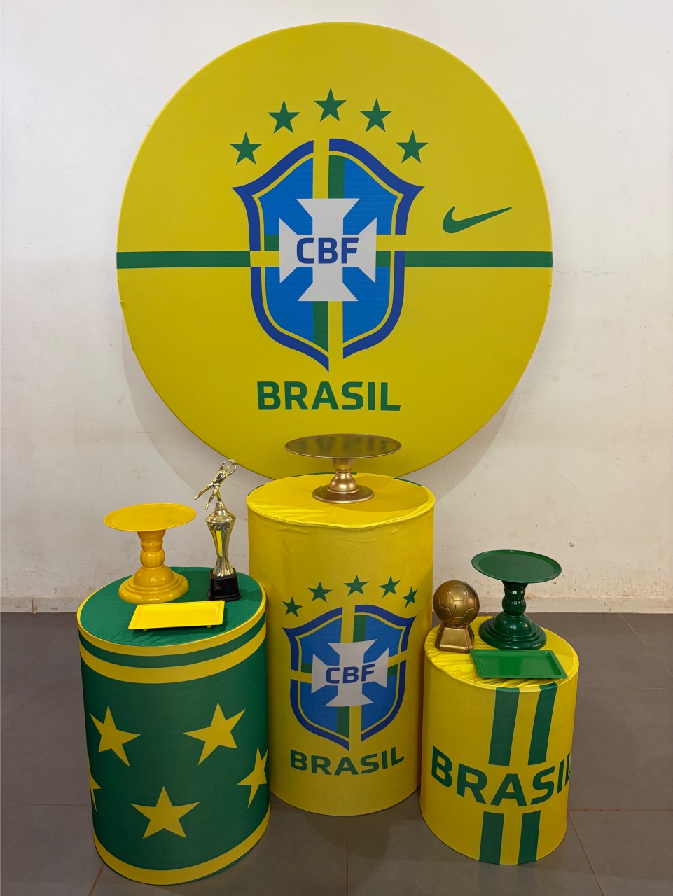 Brasil Cbf Verde Amarelo Kit Prata - DIVINA BELLAS FESTAS PEGUE E MONTE