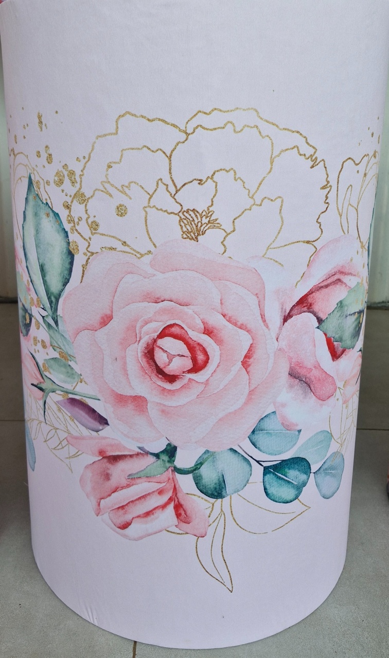 Capa Cilindro Floral Rosa G - DIVINA BELLAS FESTAS PEGUE E MONTE