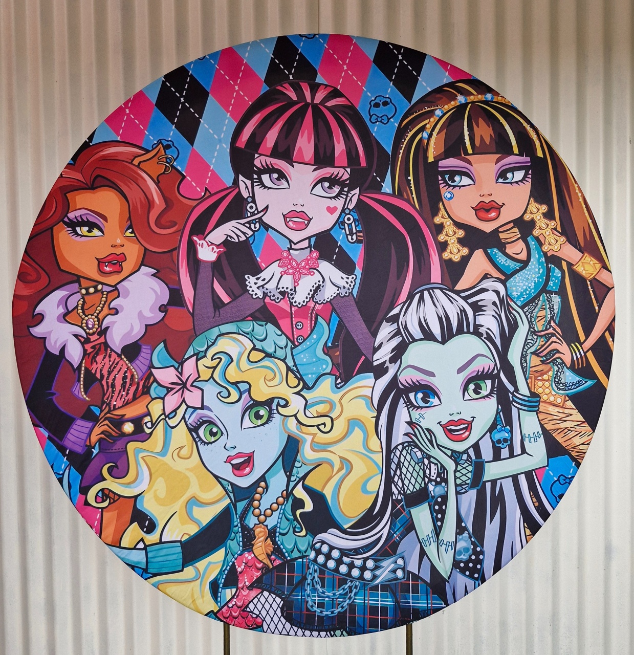 Capa Painel Monster High 1,5 - DIVINA BELLAS FESTAS PEGUE E MONTE