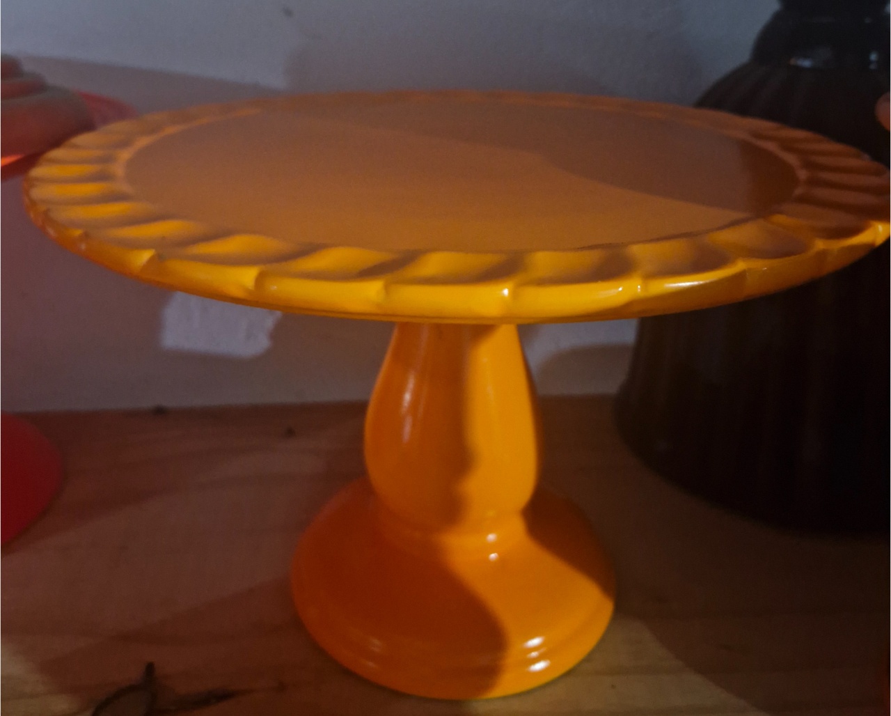 Suporte P/Bolo Laranja Cerâmica - DIVINA BELLAS FESTAS PEGUE E MONTE