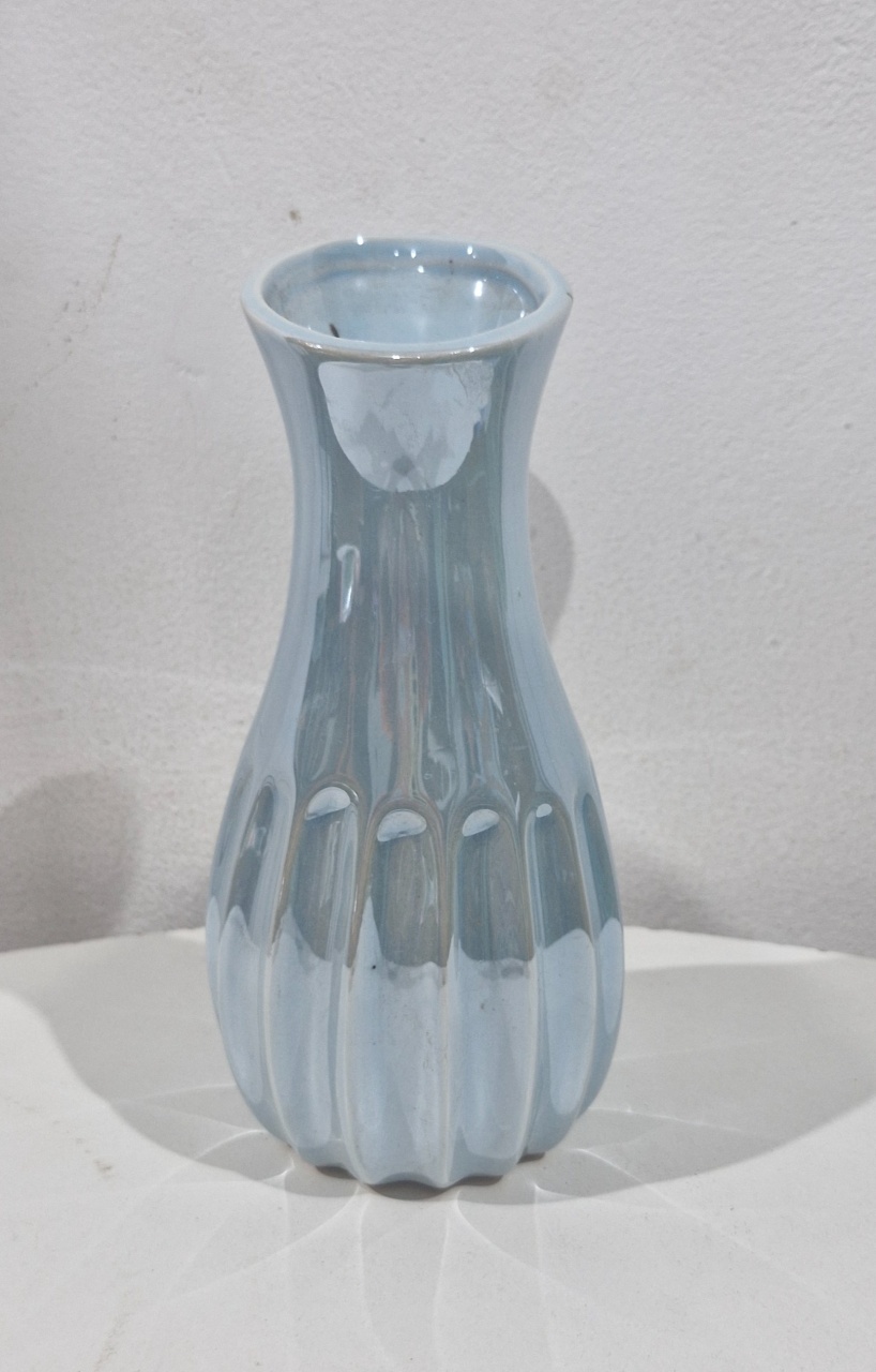 Vaso Azul Claro Furta Cor Baixo Mini Cerâmica - DIVINA BELLAS FESTAS PEGUE E MONTE