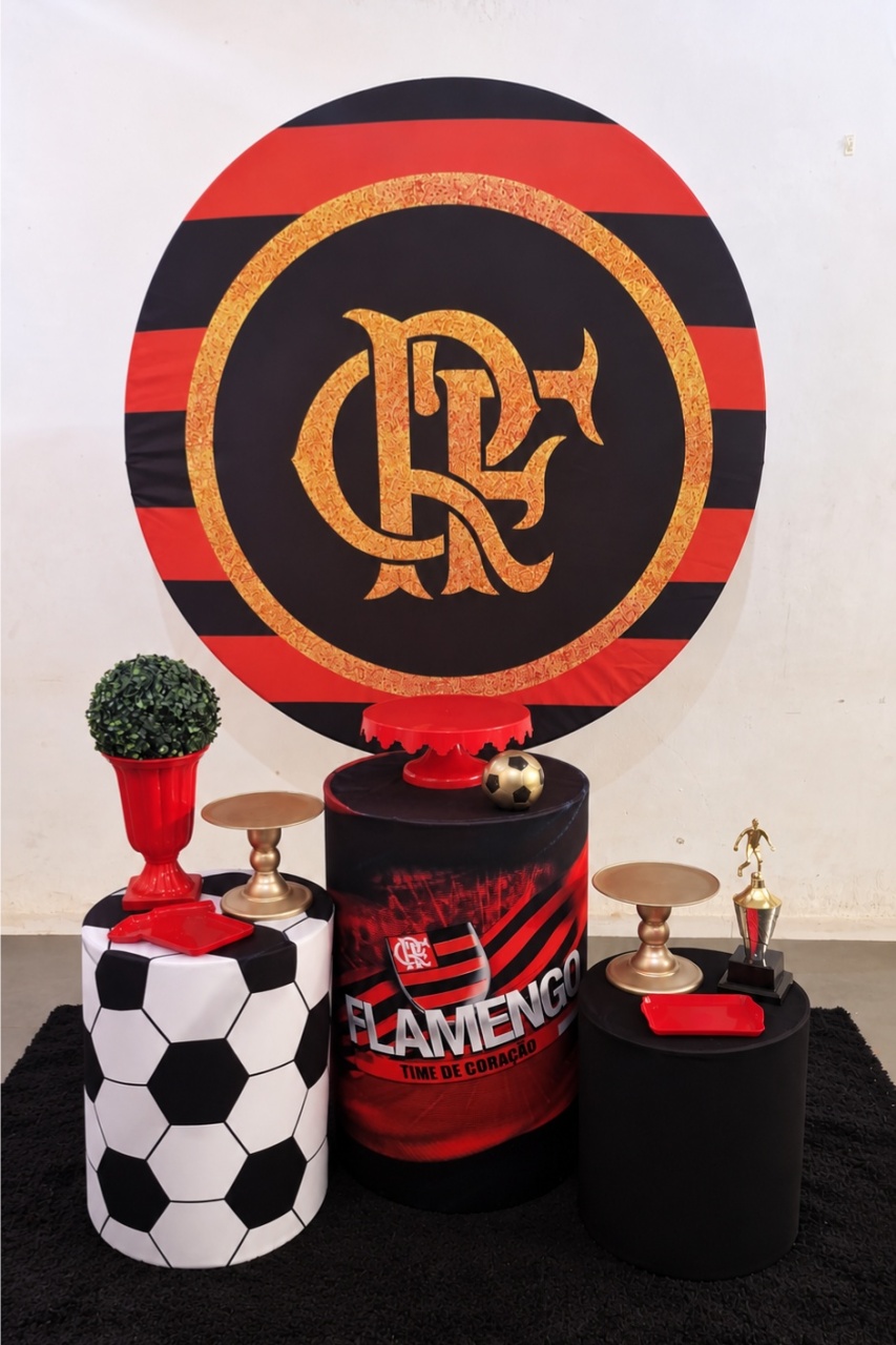 Futebol Flamengo Simbolo Listrado Kit Ouro - DIVINA BELLAS FESTAS PEGUE E MONTE
