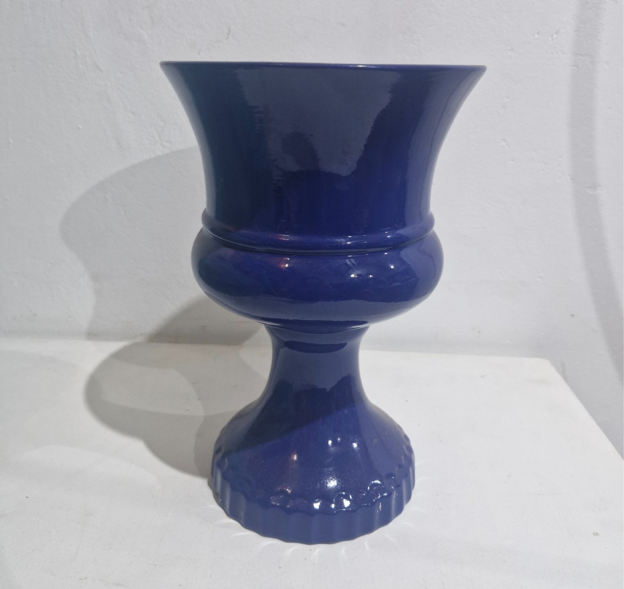 Vaso Azul Escuro G Cerâmica - DIVINA BELLAS FESTAS PEGUE E MONTE