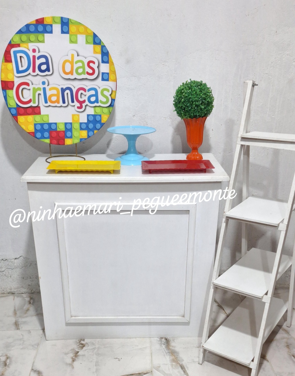 Kit Mesa Dia das Crianças  - N&M-pegue e monte
