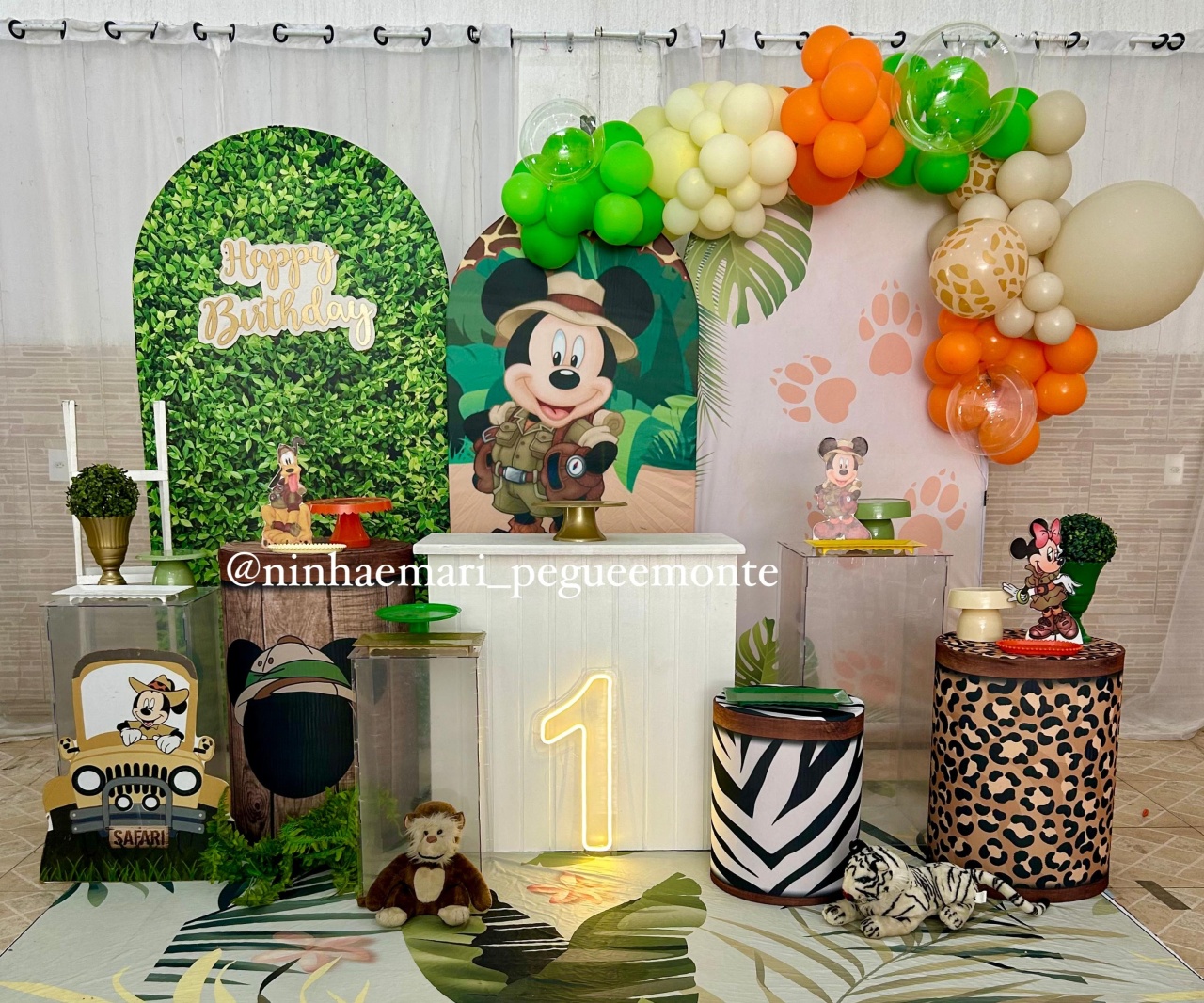 Kit Composição Mickey Safari - N&M-pegue e monte