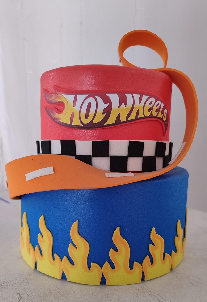 Bolofake Hotweels - N&M-pegue e monte