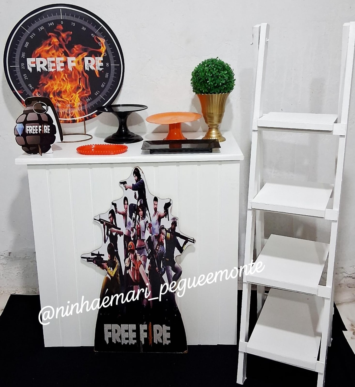 Kit Mesa Acessórios Free Fire - N&M-pegue e monte