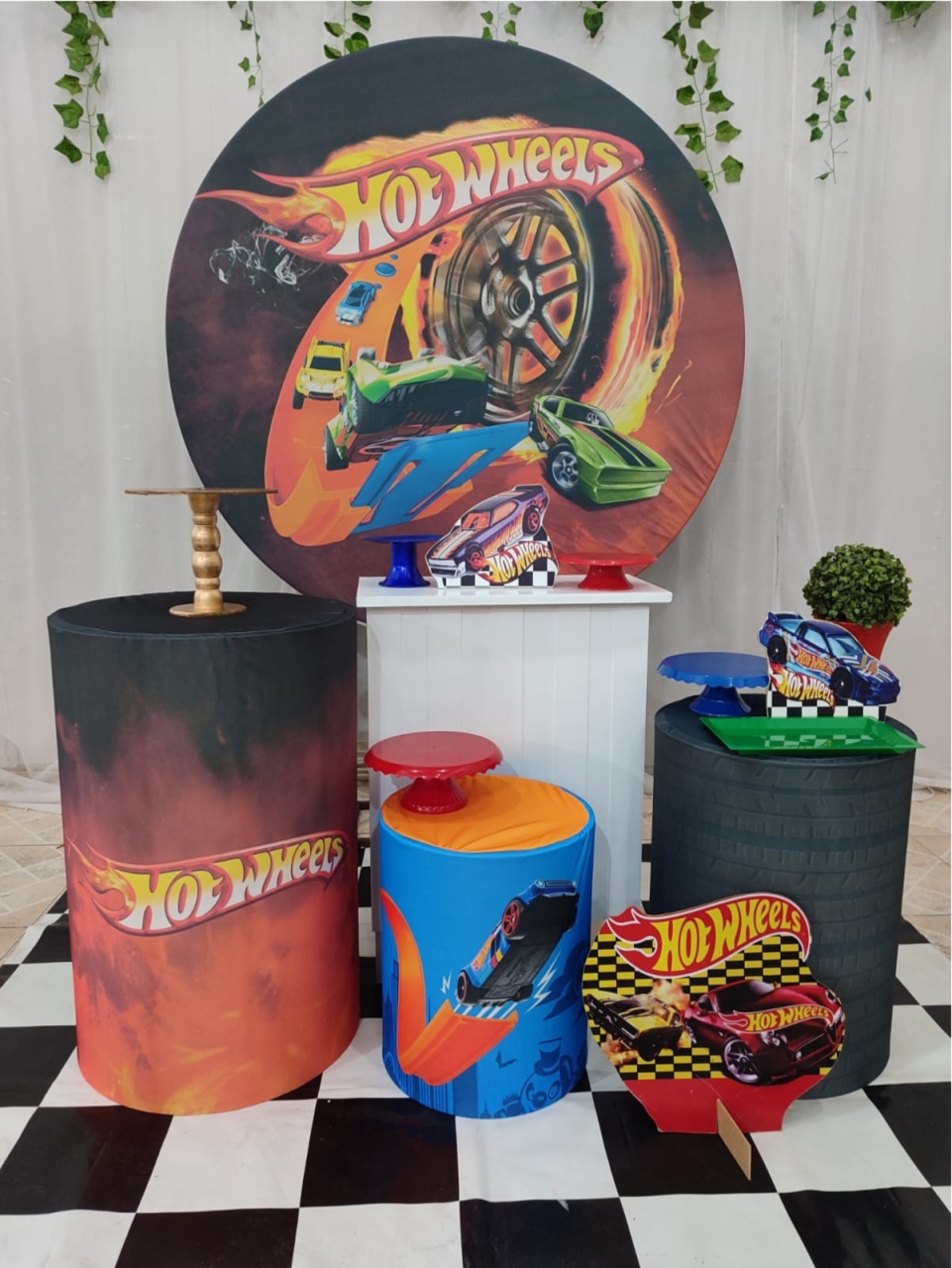 Kit Ouro Hotweels 3 - N&M-pegue e monte
