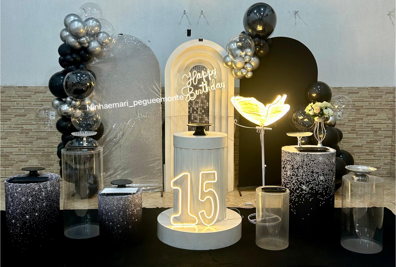 Decoração 15 Anos Preto Com Prata - N&M-pegue e monte