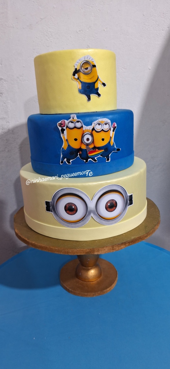 Bolofake Minnions  - N&M-pegue e monte