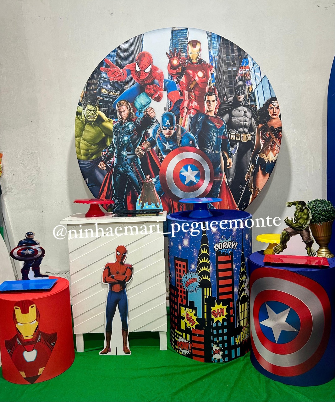 Kit Ouro Vingadores 1 - N&M-pegue e monte