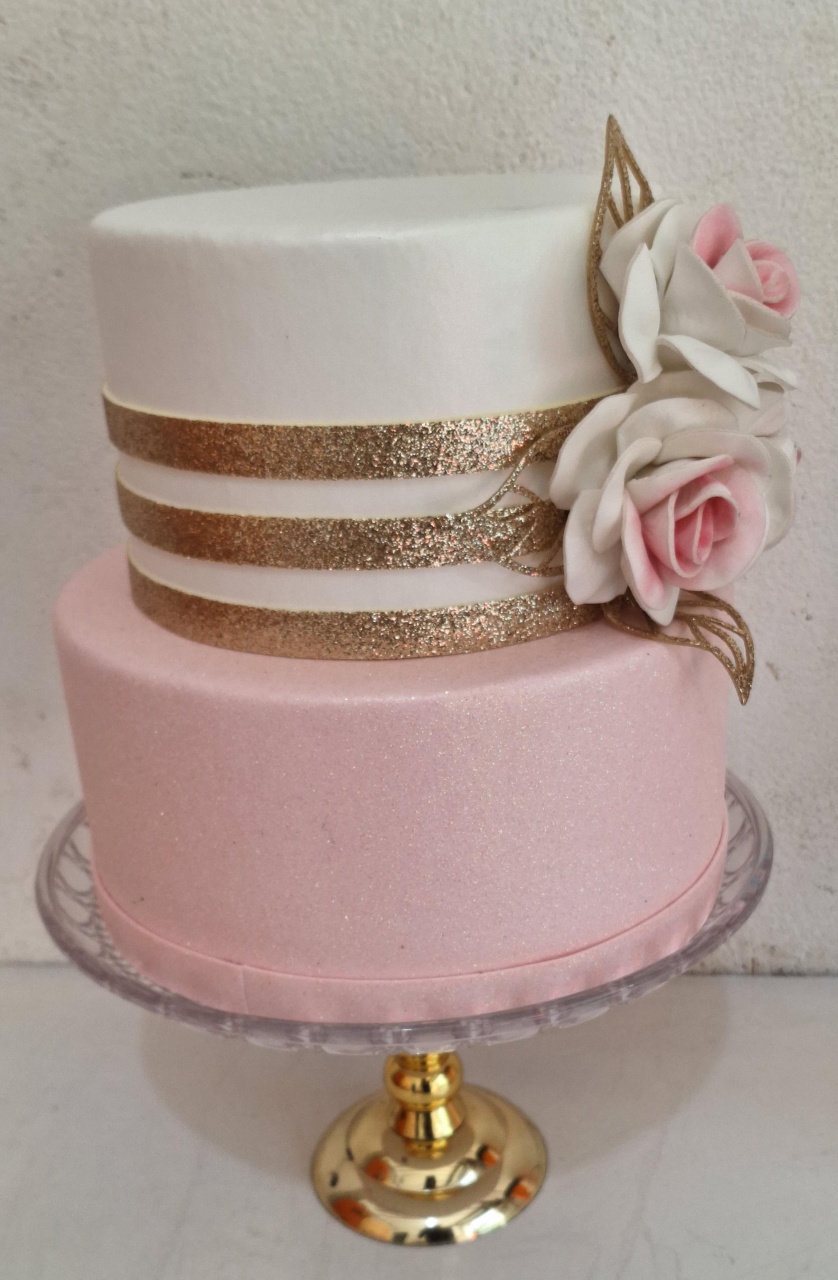 Bolofake Rosa Com Dourado  - N&M-pegue e monte