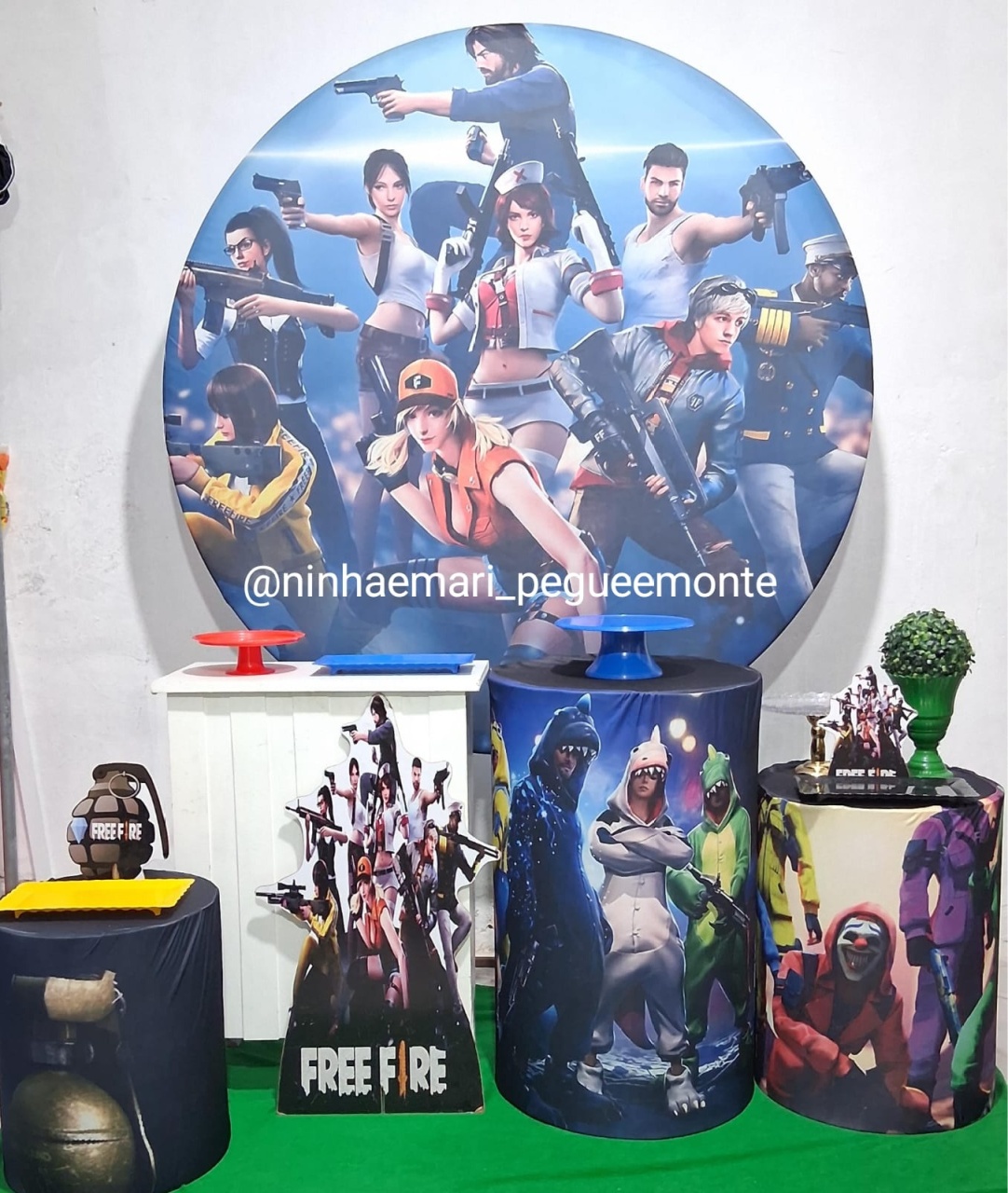 Kit Ouro Free Fire 3  - N&M-pegue e monte