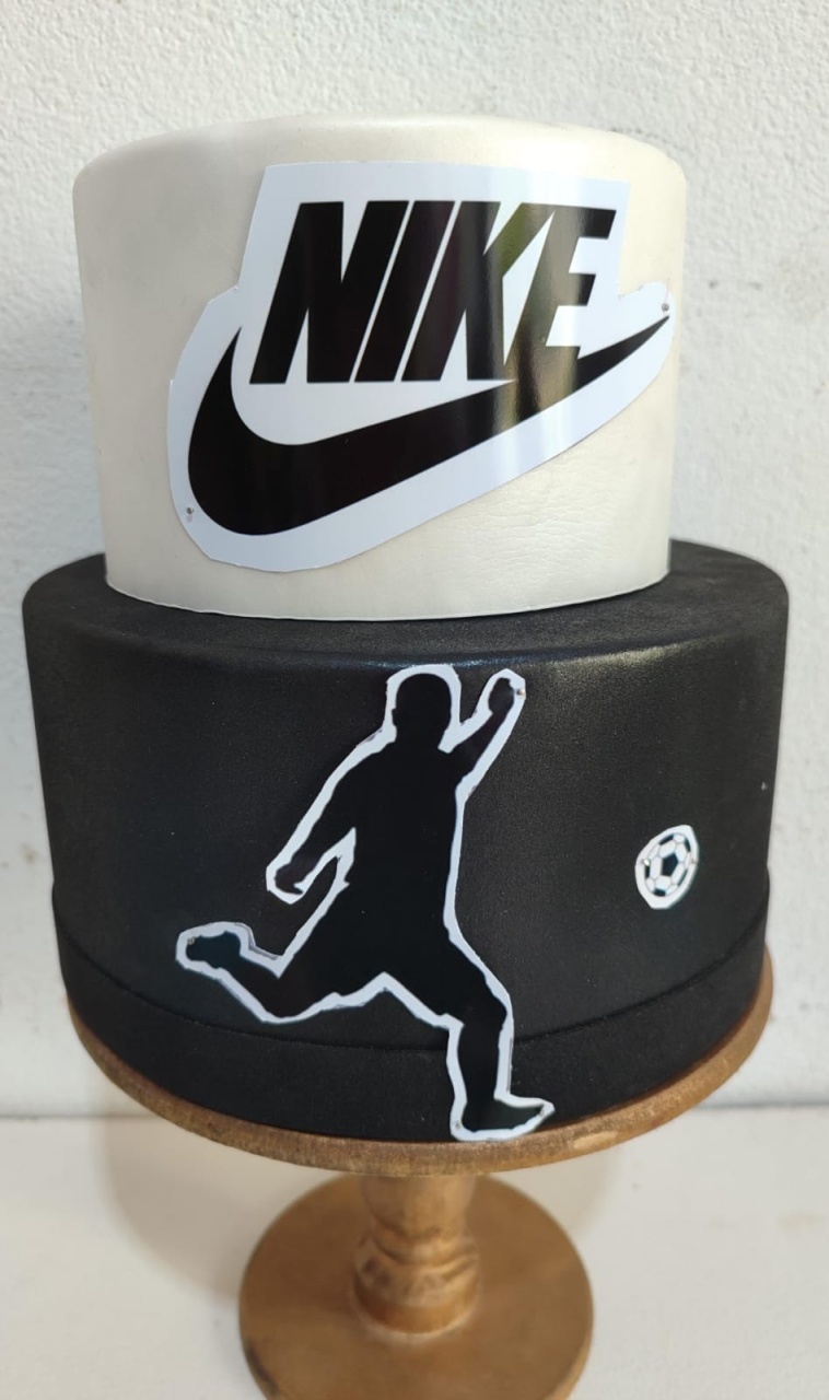 Bolofake Nike - N&M-pegue e monte