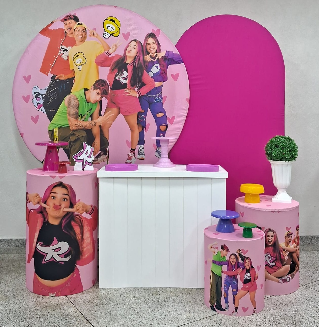 Kit Ouro Emilly Vick - Lili decorações pegue emonte
