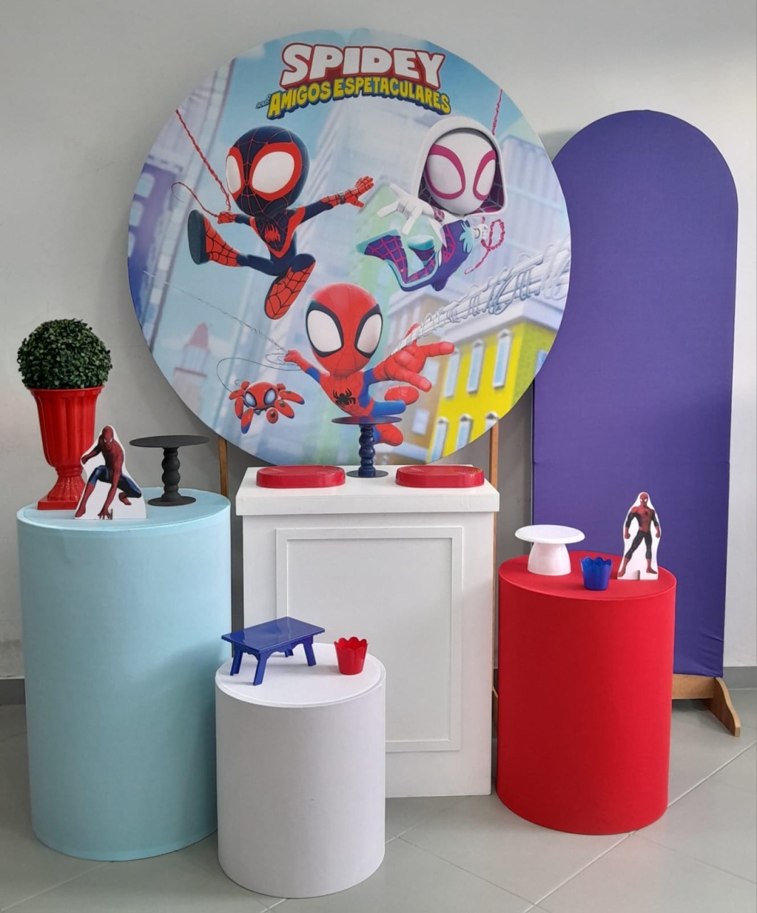 Kit Ouro Homem Aranha Cut - Lili decorações pegue emonte