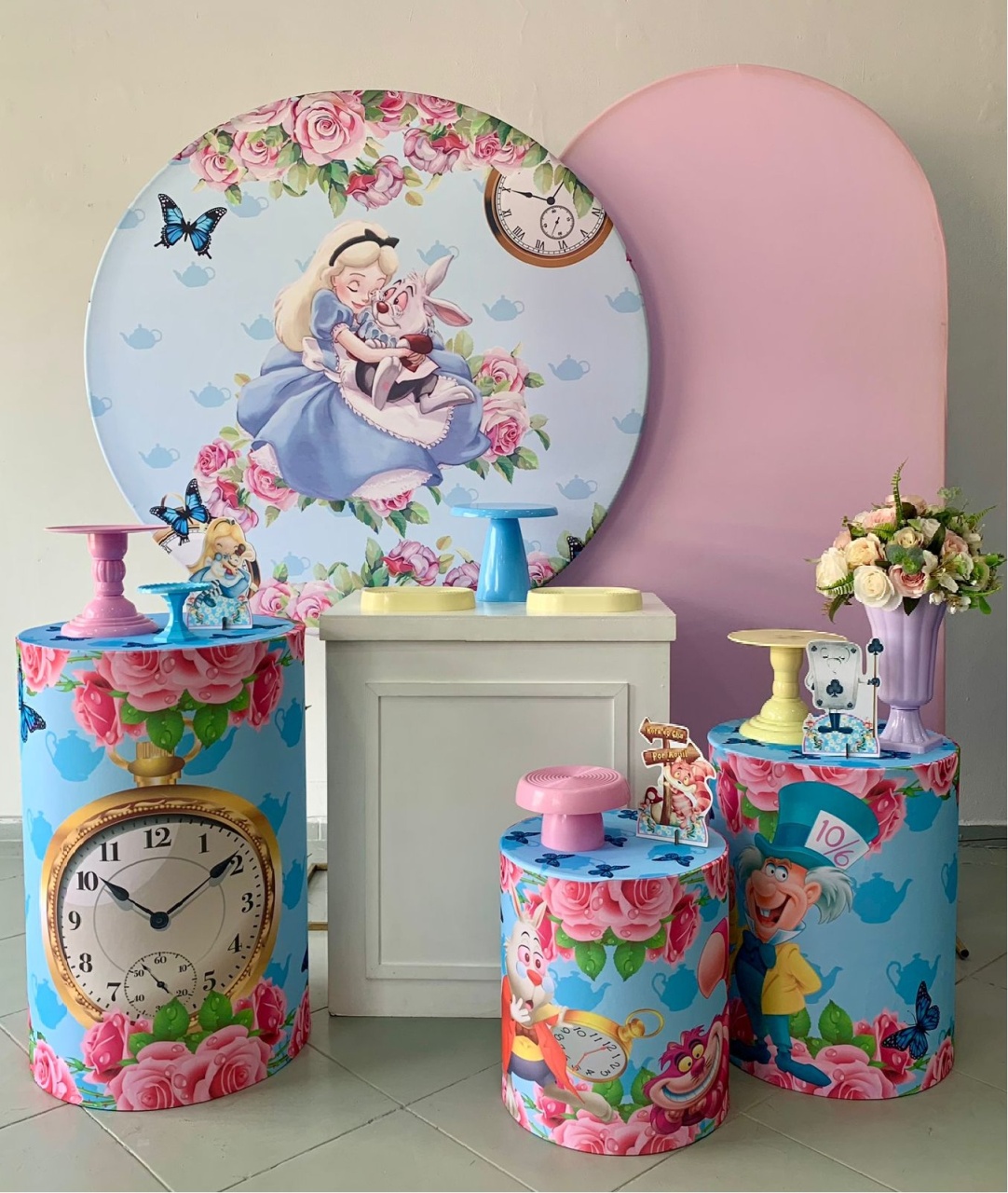 Kit Ouro Alice No Pais das Maravilhas - Lili decorações pegue emonte