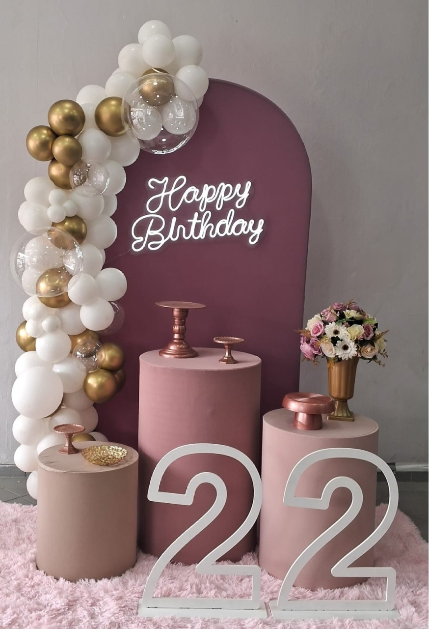 Composição Rose  - Lili decorações pegue emonte