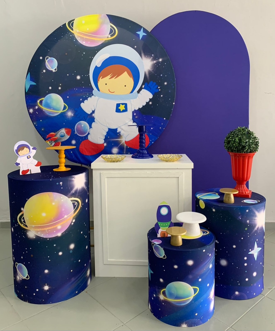 Kit Ouro Astronauta - Lili decorações pegue emonte