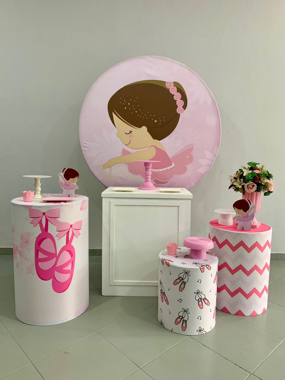 Kit Prata Bailarina 2 - Lili decorações pegue emonte