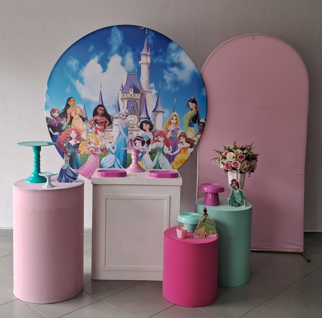 Kit Ouro Princesas - Lili decorações pegue emonte