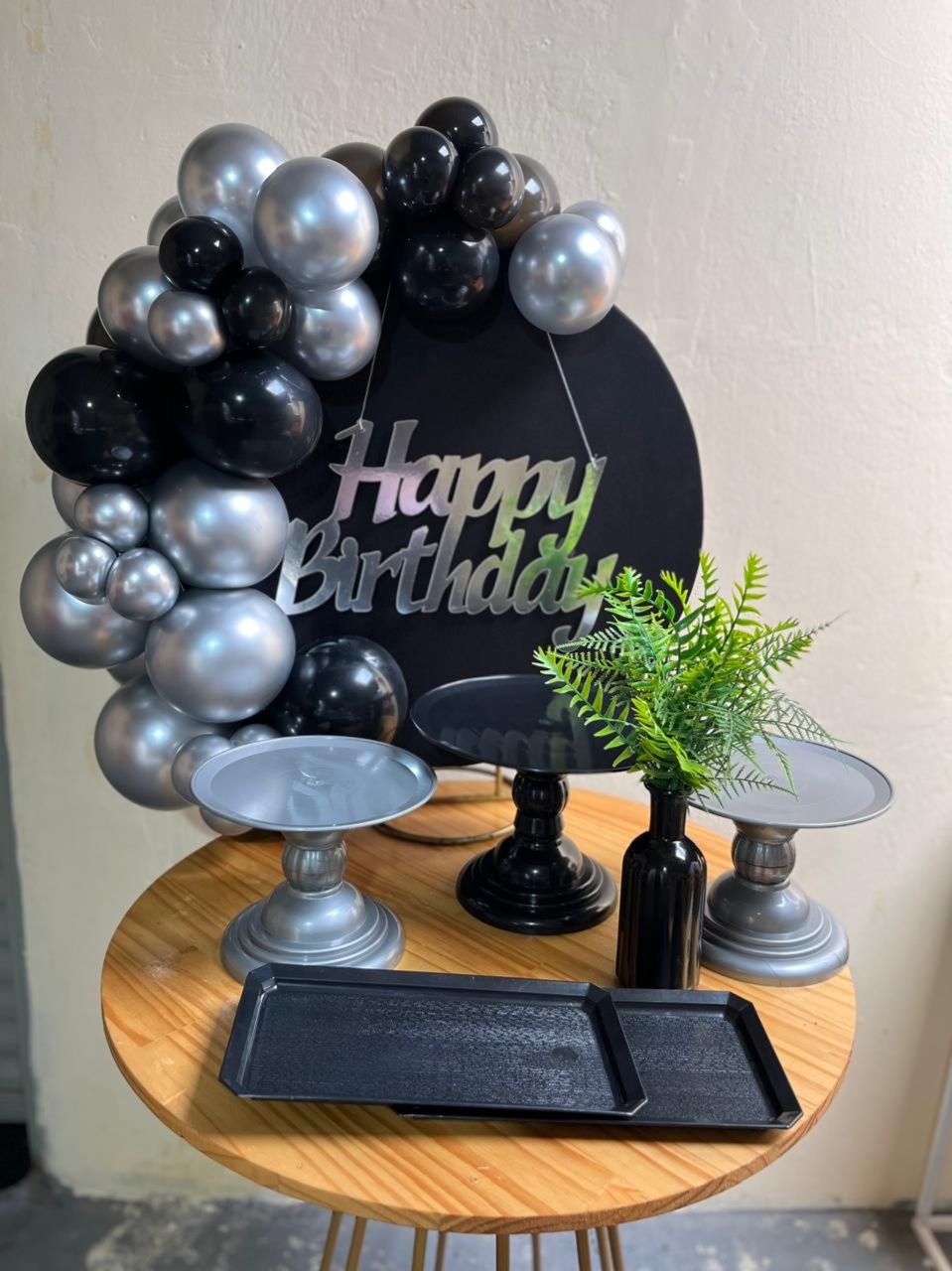 Happy Birthday Preto Prata - Kit Festejar - PEGUE E MONTE CATALAGO VEM FESTEJAR PALMAS