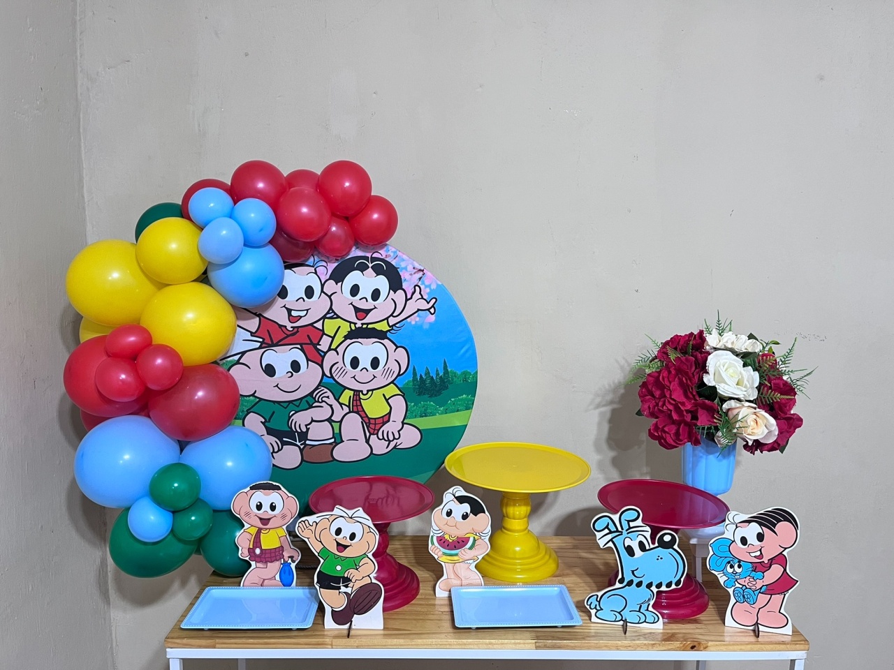 Turma da Monica - Mini Festa - Kit Festejar - PEGUE E MONTE CATALAGO VEM FESTEJAR PALMAS