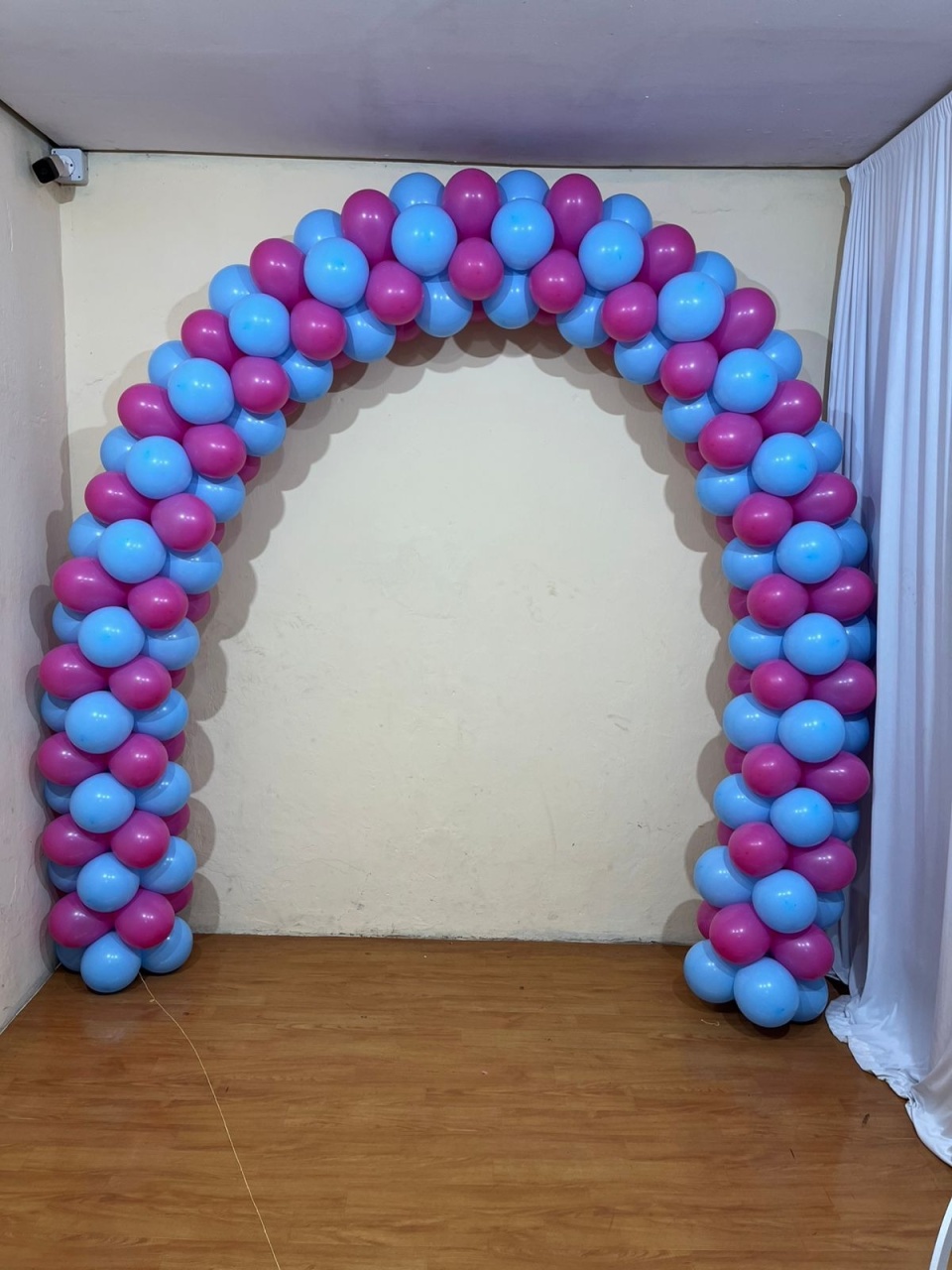 Balões Para Porta de Loja - 2,30 Altura X 2,40 Largura (Total 5 Metros)  Balões Cores Simples  - PEGUE E MONTE CATALAGO VEM FESTEJAR PALMAS