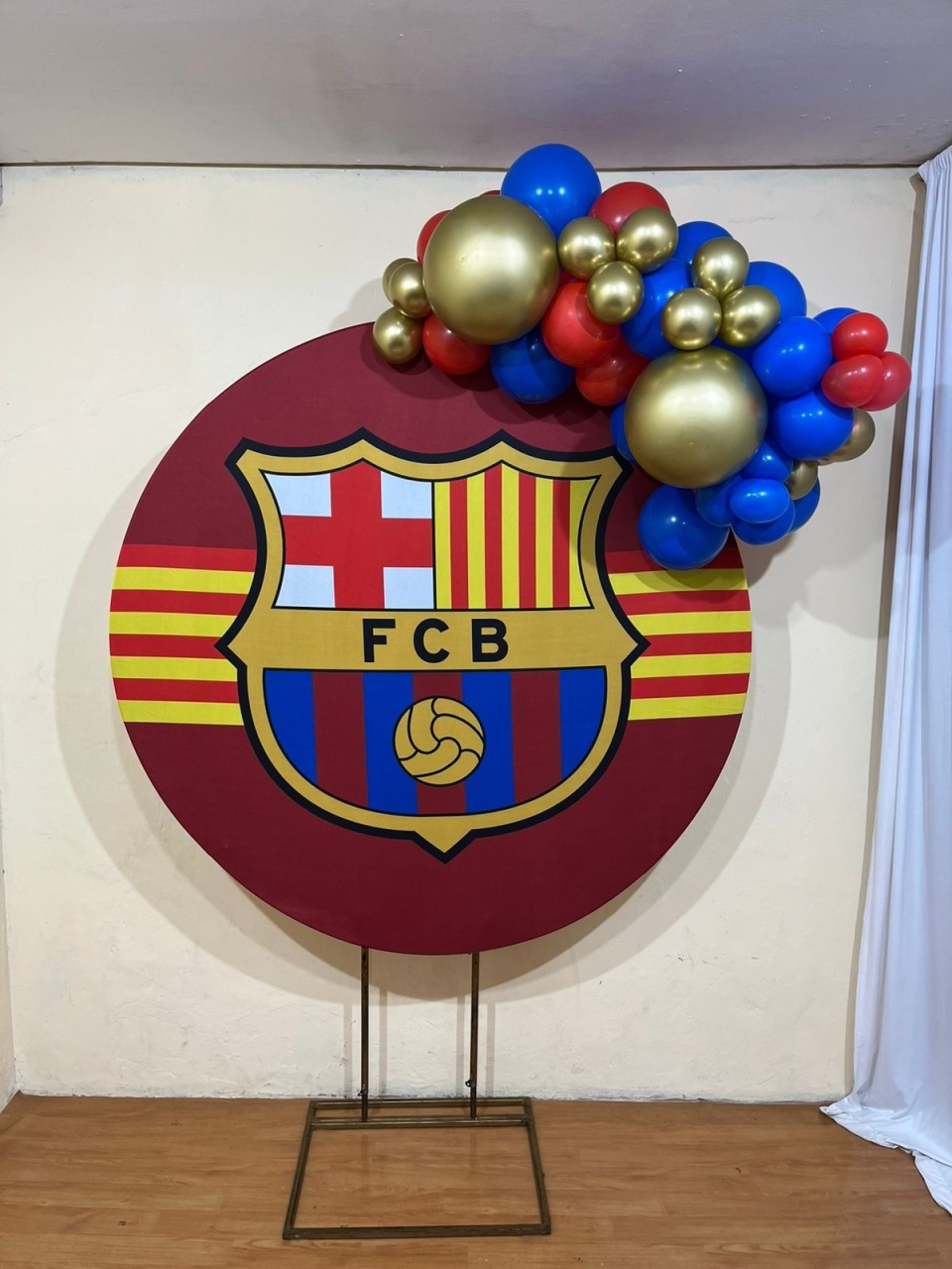 Balões Com 1 Cor Cromada - Barcelona Futebol 80,00 - PEGUE E MONTE CATALAGO VEM FESTEJAR PALMAS
