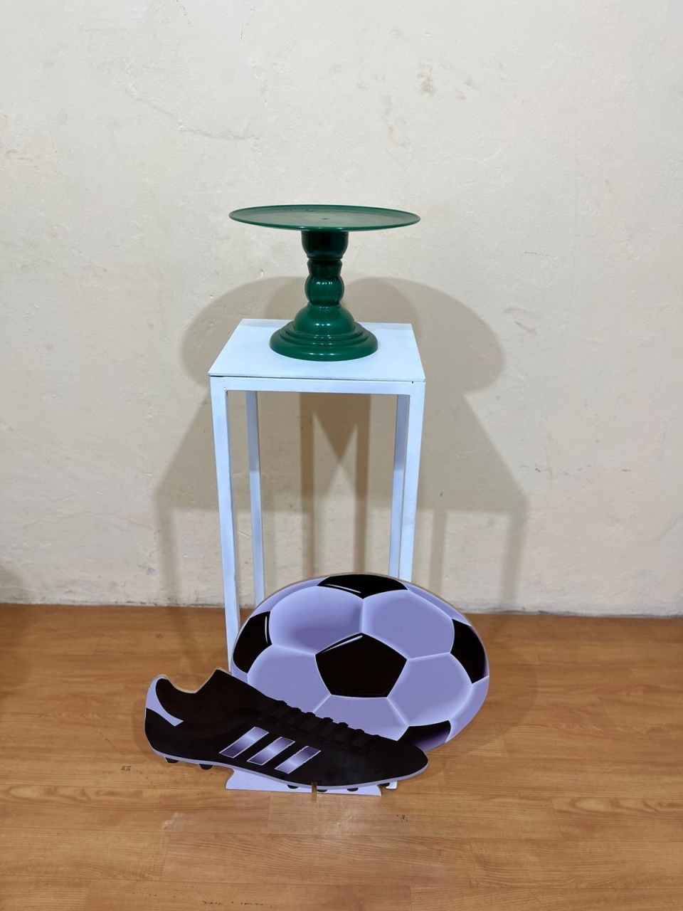 Futebol - Kit Compacto - Mesa 80X30 + Boleira + Item Decorativo - PEGUE E MONTE CATALAGO VEM FESTEJAR PALMAS