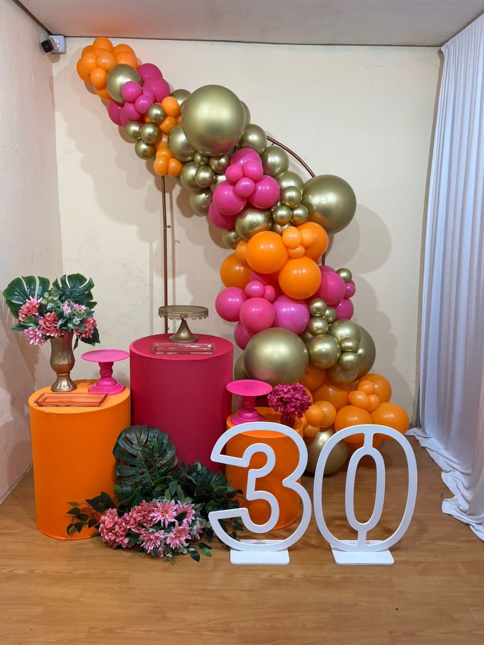 Pink Laranja Dourado - Tropical - Festa Completa - Kit Comemore - Com Balões - Com Numeros - PEGUE E MONTE CATALAGO VEM FESTEJAR PALMAS