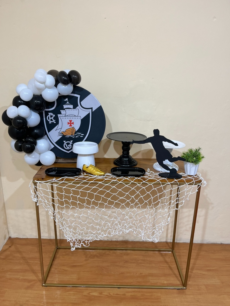 Vasco - Mini Festa Na Mesa - Kit Comemore  - PEGUE E MONTE CATALAGO VEM FESTEJAR PALMAS