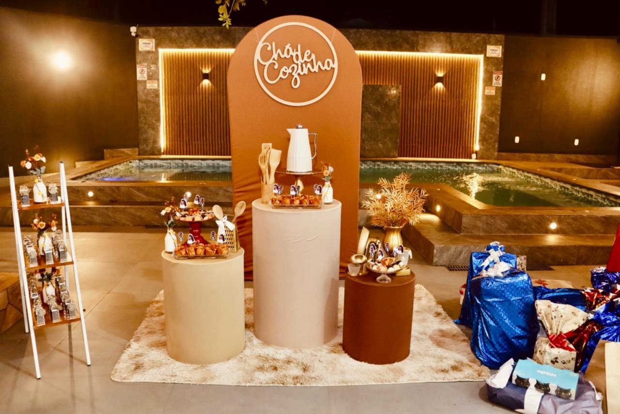Chá de Cozinha - Terra Cota + Bege - Festa Completa - Festejar Com Escadinha - PEGUE E MONTE CATALAGO VEM FESTEJAR PALMAS