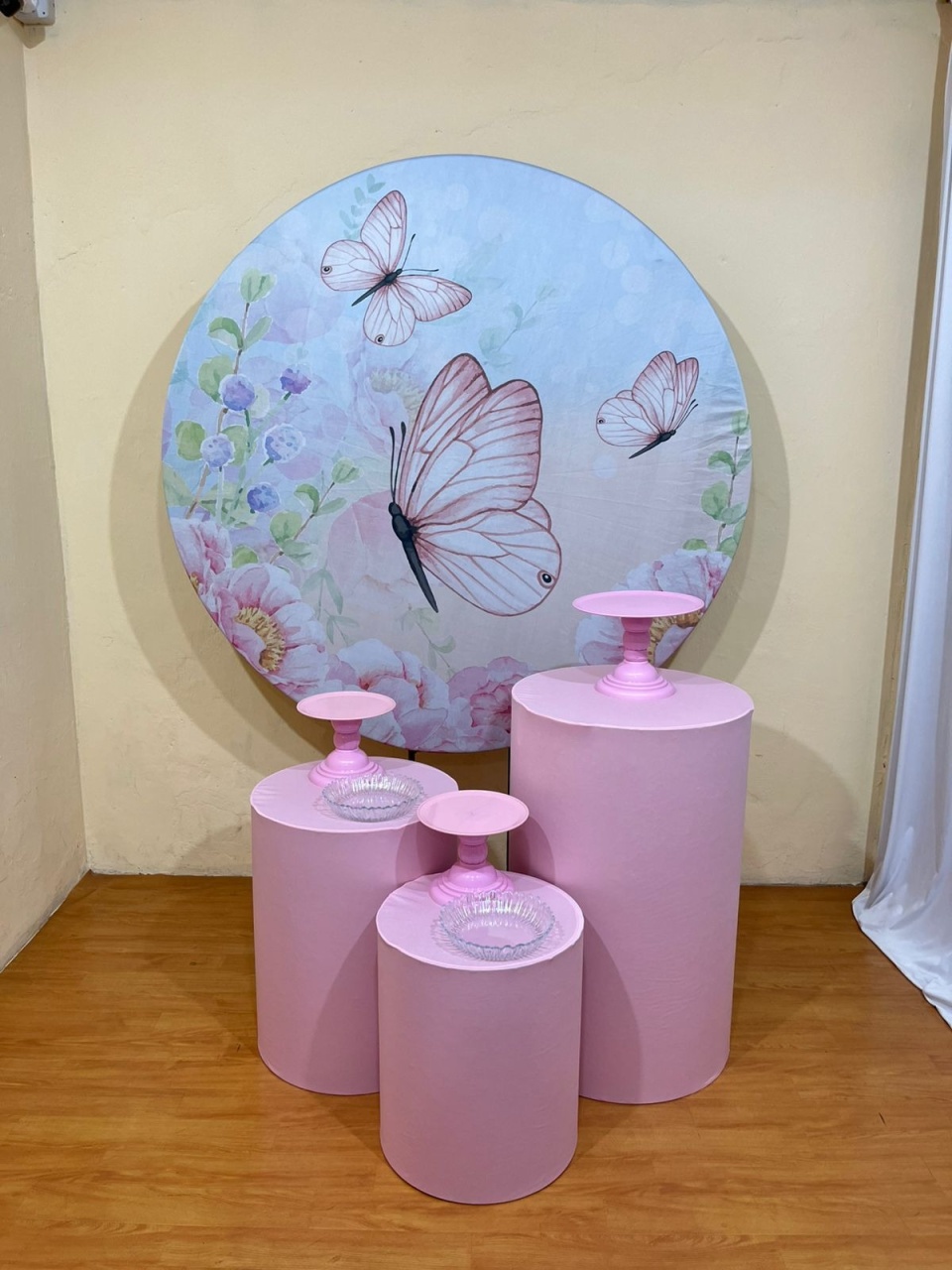 Jardim das Borboletas Rosa Redondo - Festa Completa - Kit Parabéns  - PEGUE E MONTE CATALAGO VEM FESTEJAR PALMAS