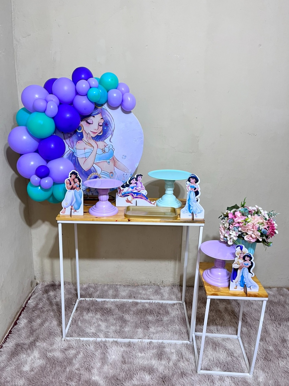 Jasmine - Mini Festa - Kit Comemore  - PEGUE E MONTE CATALAGO VEM FESTEJAR PALMAS