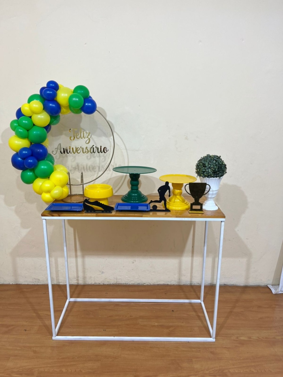 Feliz Aniversário - Copa Do Mundo - Mini Festa - Kit Comemore - PEGUE E MONTE CATALAGO VEM FESTEJAR PALMAS