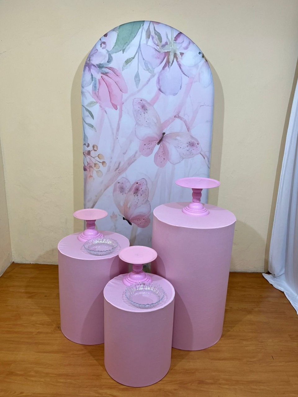 Jardim das Borboletas Rosa Romano - Festa Completa - Kit Parabéns - PEGUE E MONTE CATALAGO VEM FESTEJAR PALMAS