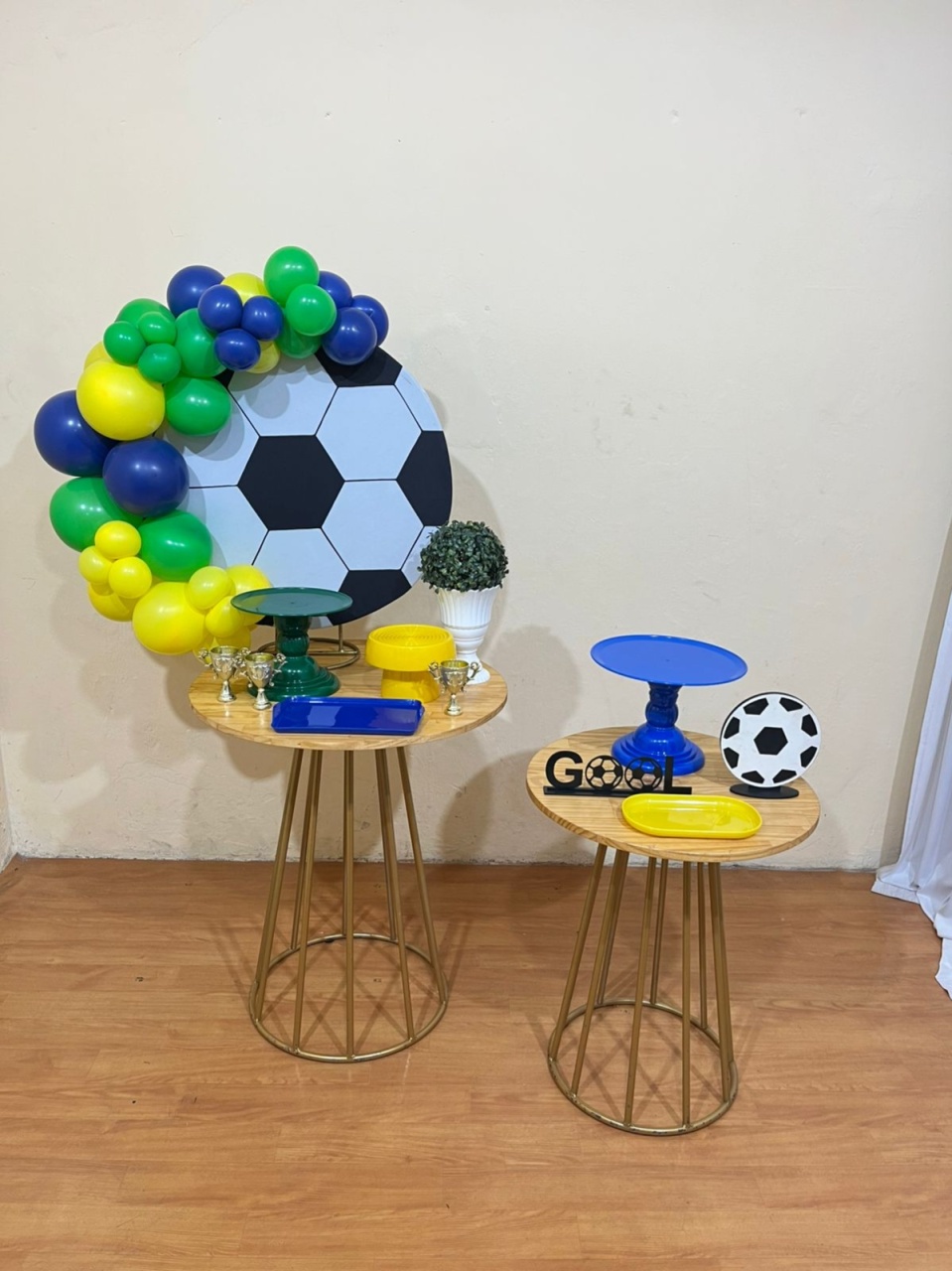 Bola - Copa Do Mundo - Mini Festa - Kit Festão Mesas Cone - PEGUE E MONTE CATALAGO VEM FESTEJAR PALMAS