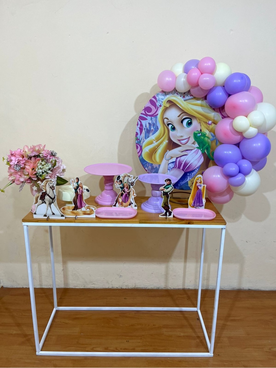 Enrolados - Rapunzel - Mini Festa - Kit Comemore - PEGUE E MONTE CATALAGO VEM FESTEJAR PALMAS