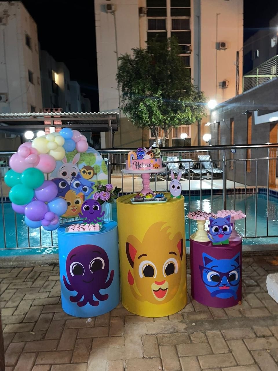 Bolo Fofos - Meninas - Mini Festa - Kit Festão (Resultado da Cliente) - PEGUE E MONTE CATALAGO VEM FESTEJAR PALMAS