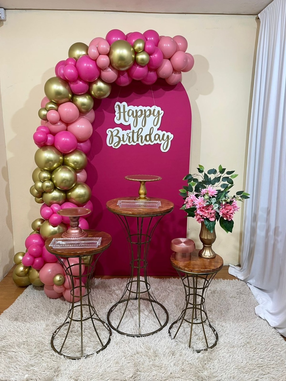 Rosa - Rose - Dourado - Festa Completa - Kit Festejar (Não Inclui Balões) - PEGUE E MONTE CATALAGO VEM FESTEJAR PALMAS