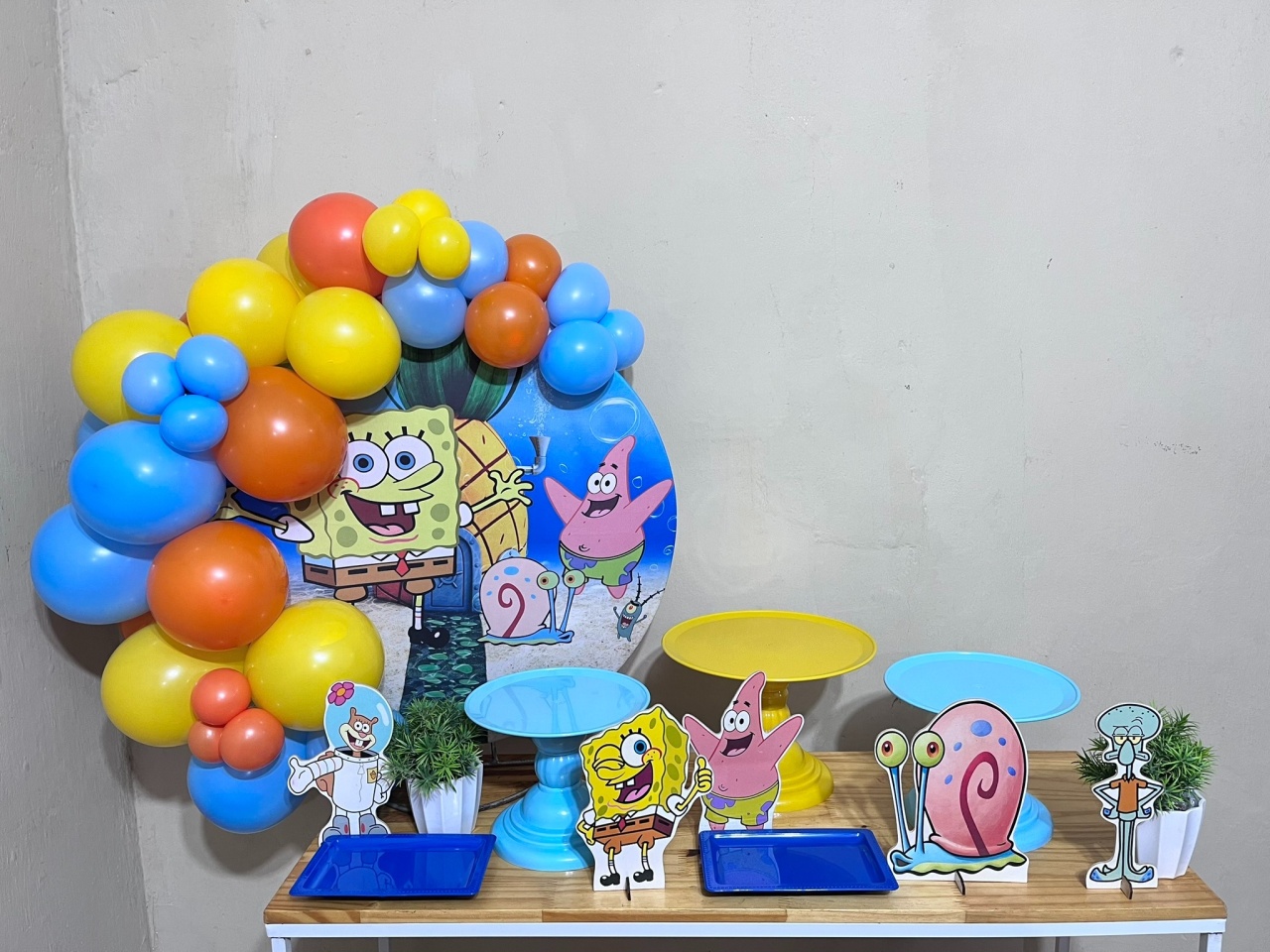 Bob Esponja - Mini Festa - Kit Festejar - PEGUE E MONTE CATALAGO VEM FESTEJAR PALMAS