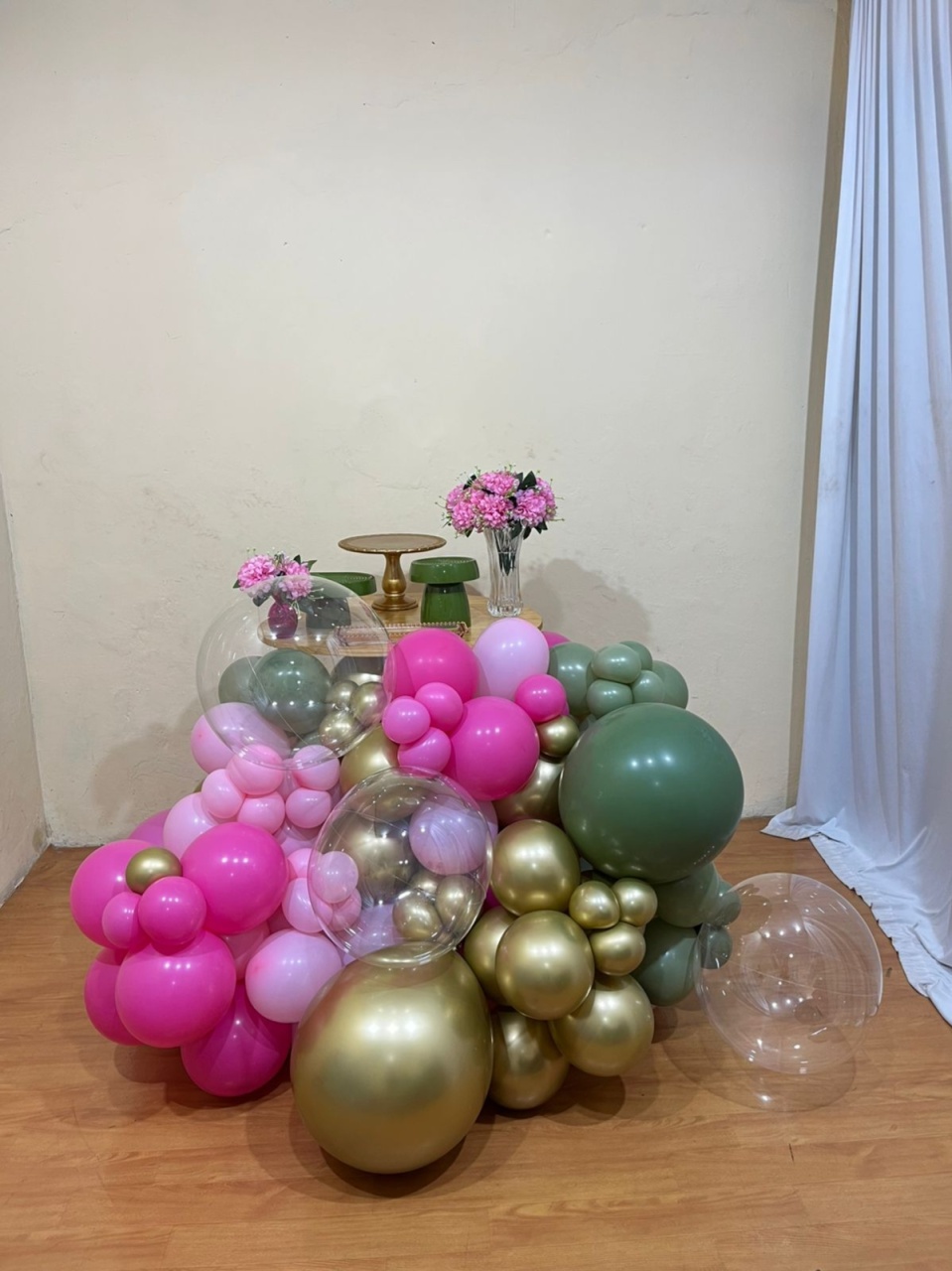 Mesa Cone G Verde, Rosas , Dourado - Fazemos Em Qualquer Cor   - PEGUE E MONTE CATALAGO VEM FESTEJAR PALMAS
