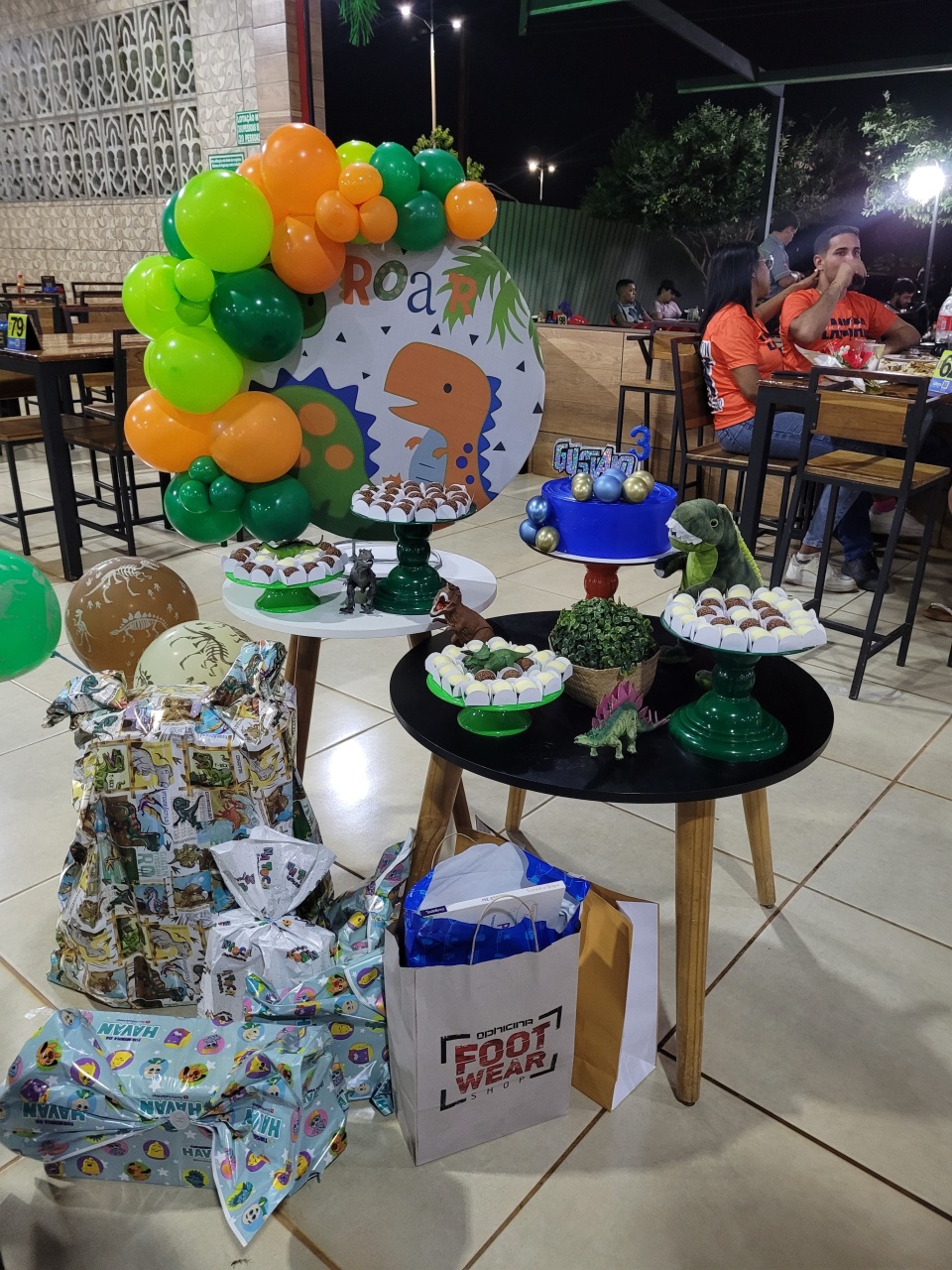Dino Baby  - Mini Festa - Kit Festejar (Sem Mesas) - PEGUE E MONTE CATALAGO VEM FESTEJAR PALMAS