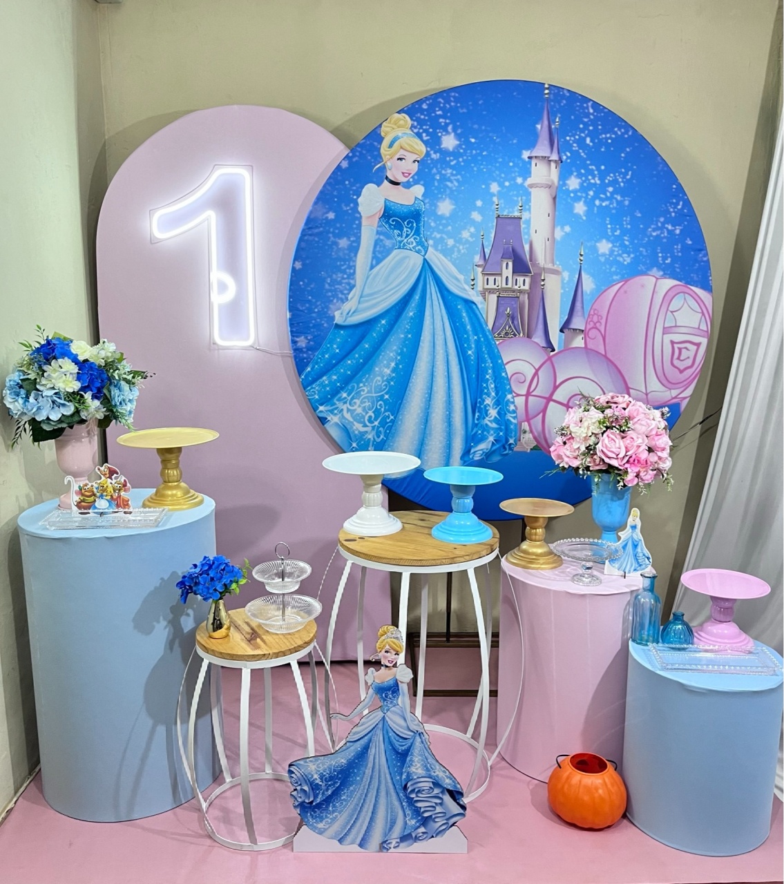 Princesa Cinderela  - Festa Completa - Kit Festão (Sem Numero de Led) - PEGUE E MONTE CATALAGO VEM FESTEJAR PALMAS