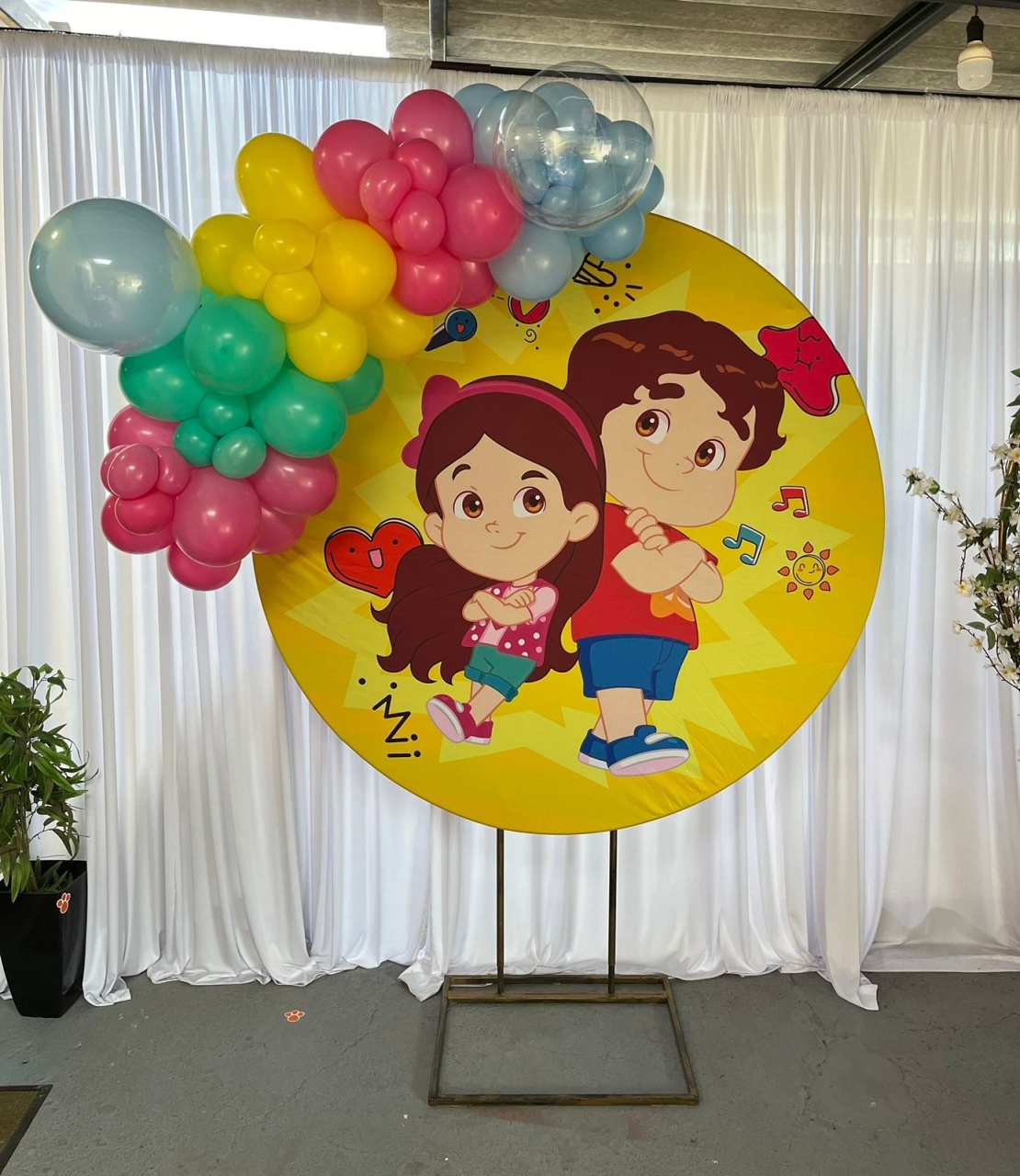 Balões Medio C/ 2 Bubbles - Menina - PEGUE E MONTE CATALAGO VEM FESTEJAR PALMAS