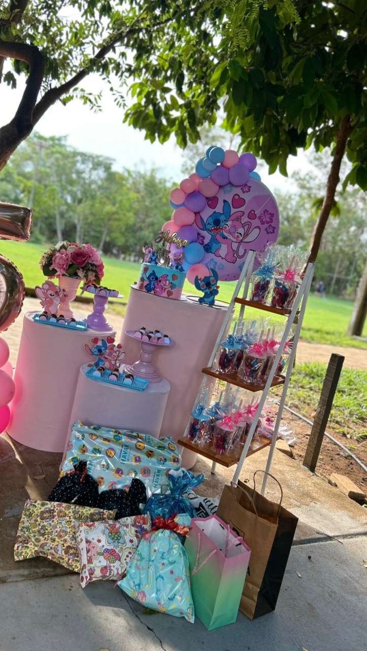 Stitch E Angel Rosa Rosa - Mini Festa - Kit Festão Com Escadinha - PEGUE E MONTE CATALAGO VEM FESTEJAR PALMAS